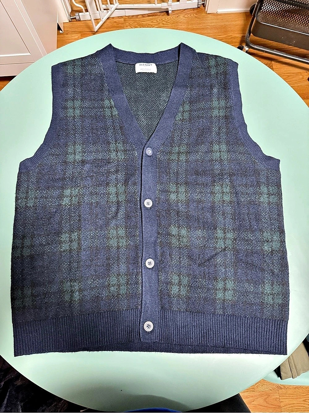 Old Navy SoSoft Button-Front Sweater Vest Men's Plaid Blue & Green